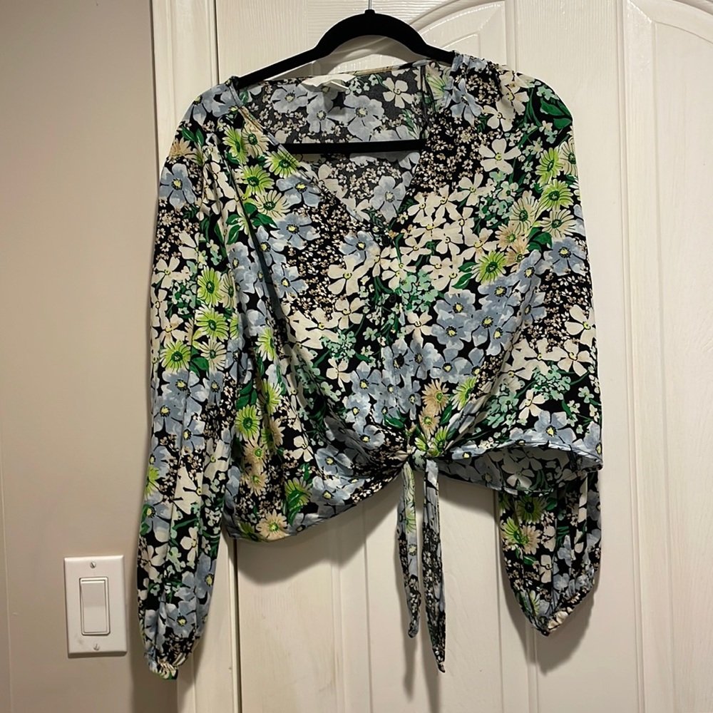 XL FLORAL H&M SHIRT PLUS SIZE BLOUSE